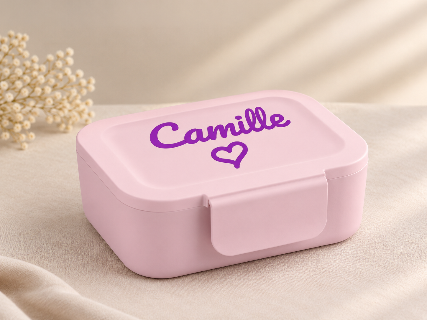 Pastelroze lunchbox met Camille-label
